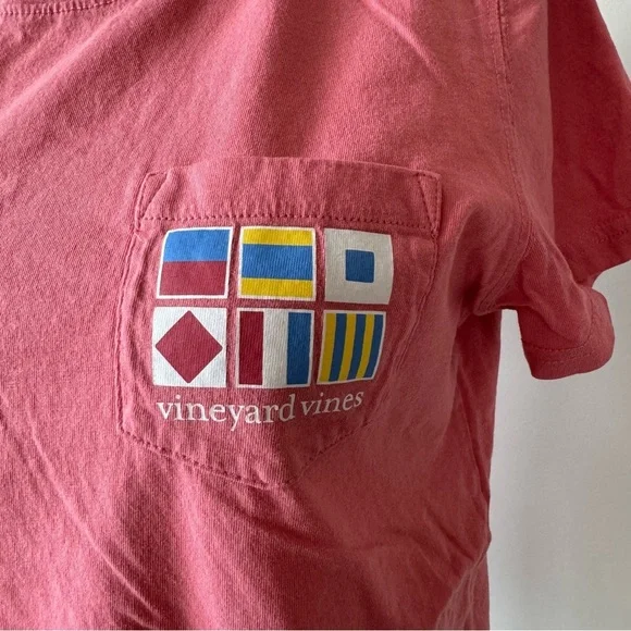 Vineyard Vines “Flags” Graphic Front Pocket Fitted Tee Shirt - Salmon Pink - Picture 2 of 7
